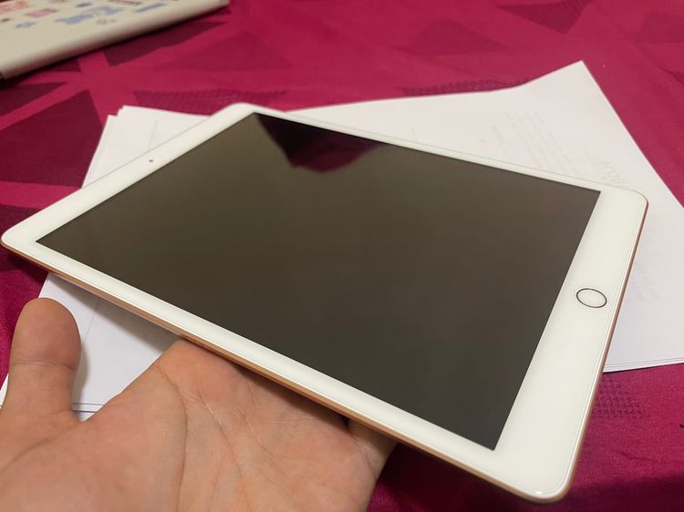Apple 32 GB IPad gen 7