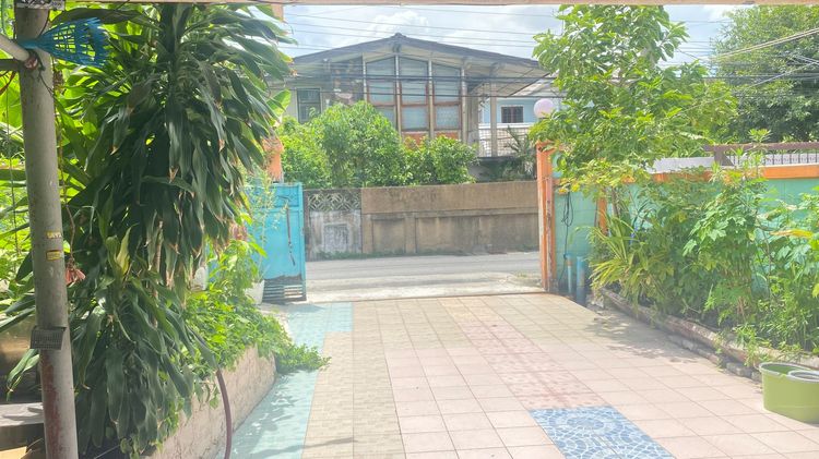 บ้านเดี่ยวพร้อมที่ดิน ทำเลทอง 58 ตารางวา ซอย สุขุมวิท 65 รูปที่ 2