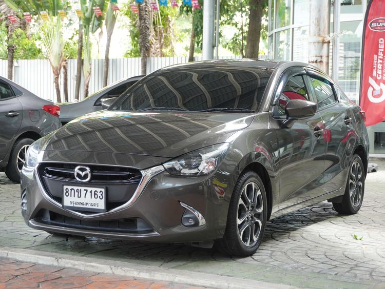 รถ Mazda Mazda 2 1.5 XD High Connect สี น้ำตาล