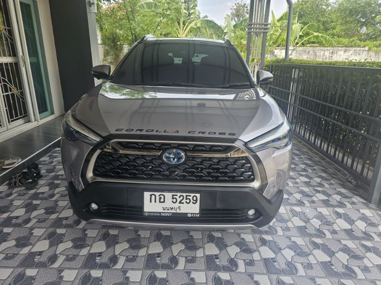 รถ Toyota Corolla Cross 1.8 Hybrid Premium Safety สี บรอนซ์เงิน