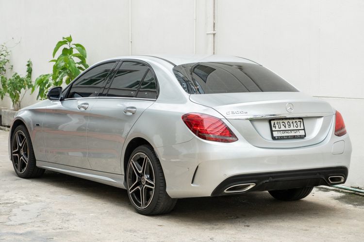 Mercedes-Benz C-Class 2022 C300 Sedan ปลั๊กอินไฮบริด (PHEV) ไม่ติดแก๊ส เกียร์อัตโนมัติ บรอนซ์เงิน รูปที่ 2