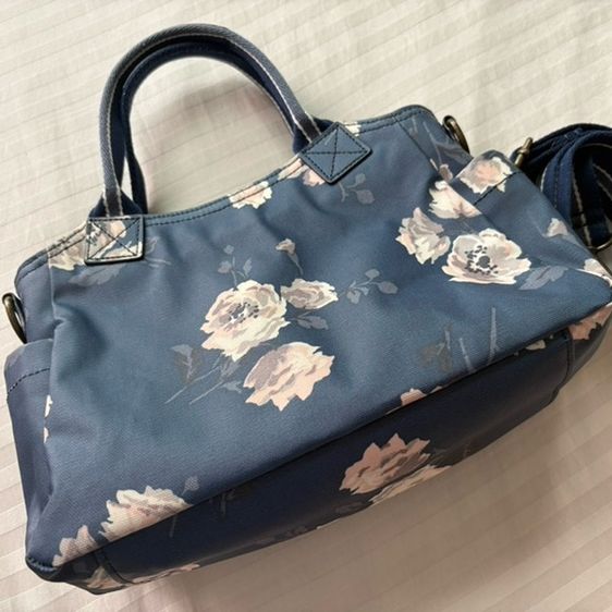 กระเป๋า cathkidston มือสองสภาพพร้อมใช้งาน รูปที่ 4