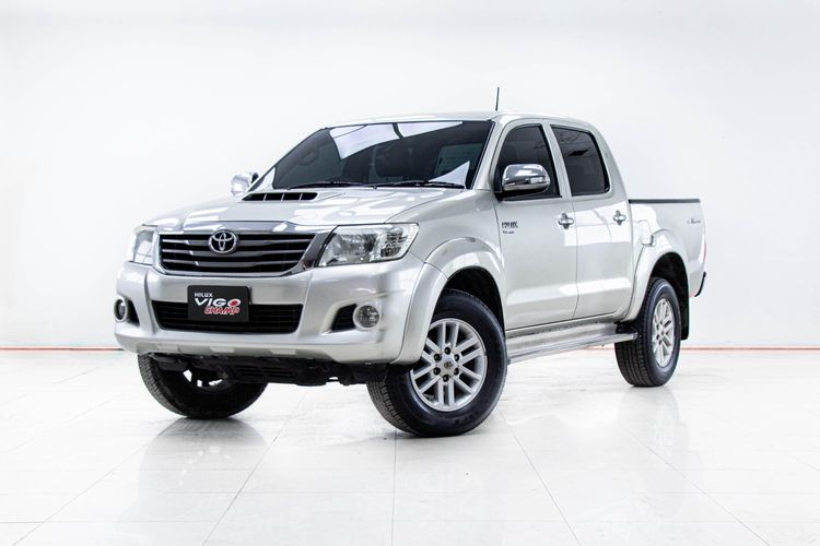 รถ Toyota Hilux Vigo 2.5 Prerunner E สี เทา