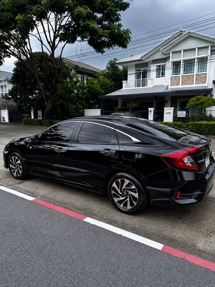 รถ Honda Civic 1.8 EL i-VTEC สี ดำ