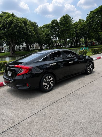 Honda Civic 2017 1.8 EL i-VTEC Sedan เบนซิน ไม่ติดแก๊ส เกียร์อัตโนมัติ ดำ รูปที่ 3