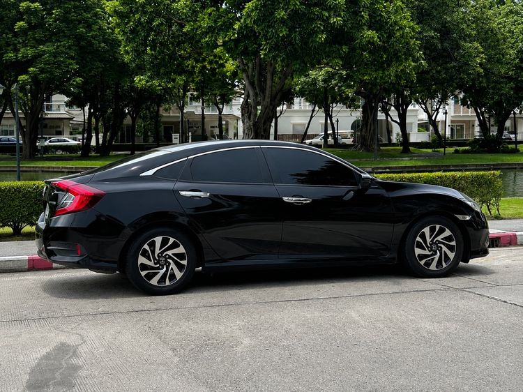 Honda Civic 2017 1.8 EL i-VTEC Sedan เบนซิน ไม่ติดแก๊ส เกียร์อัตโนมัติ ดำ รูปที่ 4