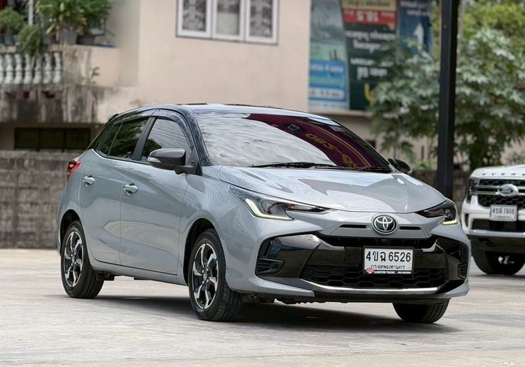 รถ Toyota Yaris 1.2 Premium S สี เทา