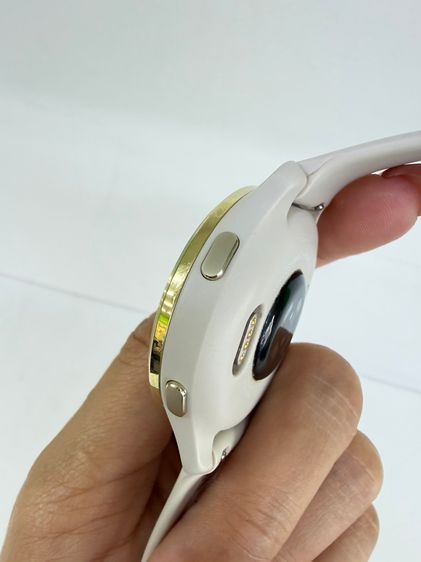 Garmin Venu 2S สีขาว Gold GPS Smartwatch AMOLED อุปกรณ์ครบกล่อง รูปที่ 7