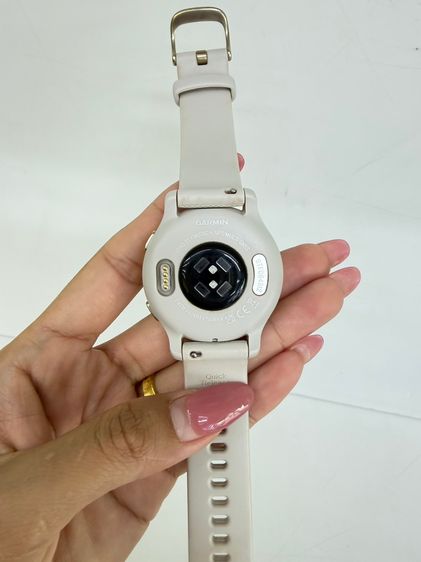 Garmin Venu 2S สีขาว Gold GPS Smartwatch AMOLED อุปกรณ์ครบกล่อง รูปที่ 5