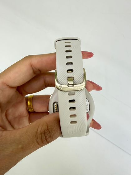Garmin Venu 2S สีขาว Gold GPS Smartwatch AMOLED อุปกรณ์ครบกล่อง รูปที่ 9