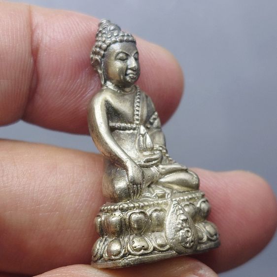 พระกริ่งนวปทุม ภปร เนื้อเงิน วัดปทุมวนาราม พ.ศ.2535 พร้อมกล่องเดิม รับประกันแท้ นิยม สร้างน้อย หายาก รูปที่ 4