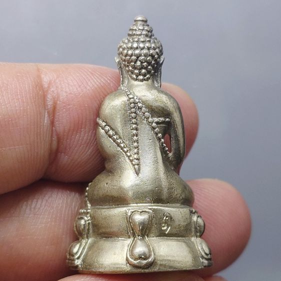 พระกริ่งนวปทุม ภปร เนื้อเงิน วัดปทุมวนาราม พ.ศ.2535 พร้อมกล่องเดิม รับประกันแท้ นิยม สร้างน้อย หายาก รูปที่ 3