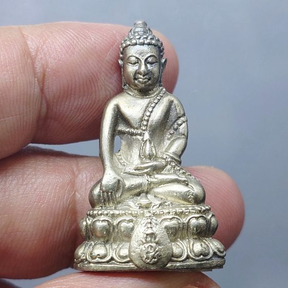 พระกริ่งนวปทุม ภปร เนื้อเงิน วัดปทุมวนาราม พ.ศ.2535 พร้อมกล่องเดิม รับประกันแท้ นิยม สร้างน้อย หายาก รูปที่ 2