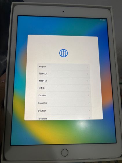 iPad (7th Generation) พร้อม Apple pencils ฝาปิดหายและไม่มีที่เสียบชาร์ท และสาย HDMI รูปที่ 2