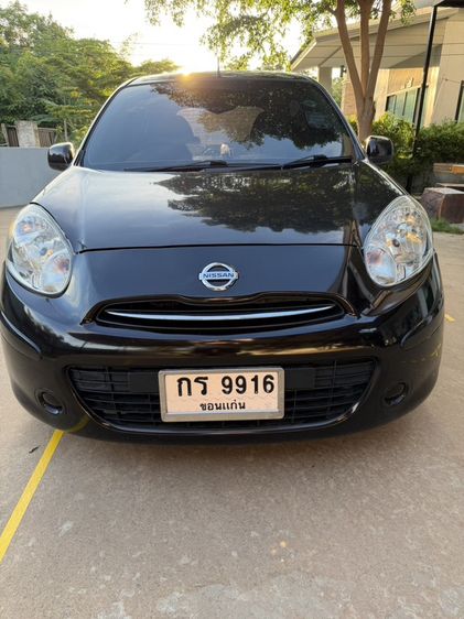 รถ Nissan March 1.2 E สี ม่วง
