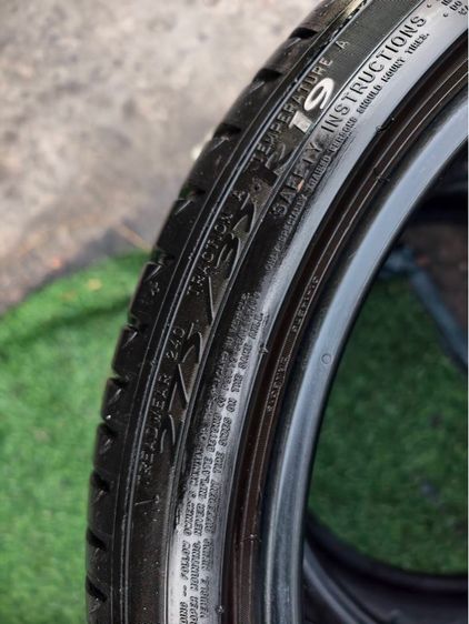 ยางมิชลิน primacy 3 zp คู่หน้า 245 40 19 ปี25คู่หลัง 275 35 19 ปี 25 Made in Italy ชุดละ 8,000 บาท รูปที่ 10