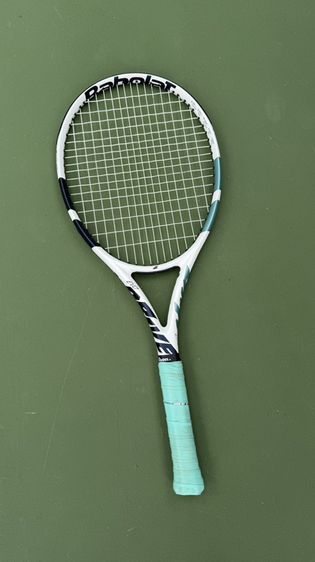🎾 ขายไม้เทนนิส Babolat 255G 🎾✅ Grip Size: 2 (2 1/4)💰 ราคา: 4,300 บาทไม้สภาพดี พร้อมใช้งาน เหมาะสำหรับผู้เล่นที่ต้องการไม้เบา ควบคุมง่าย📍นัดรับ/จัดส่งได้ (นวมินทร์)📩 รูปที่ 3