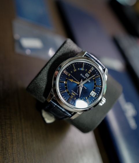 ขาย grand seiko SBGM257 Elegance Collection