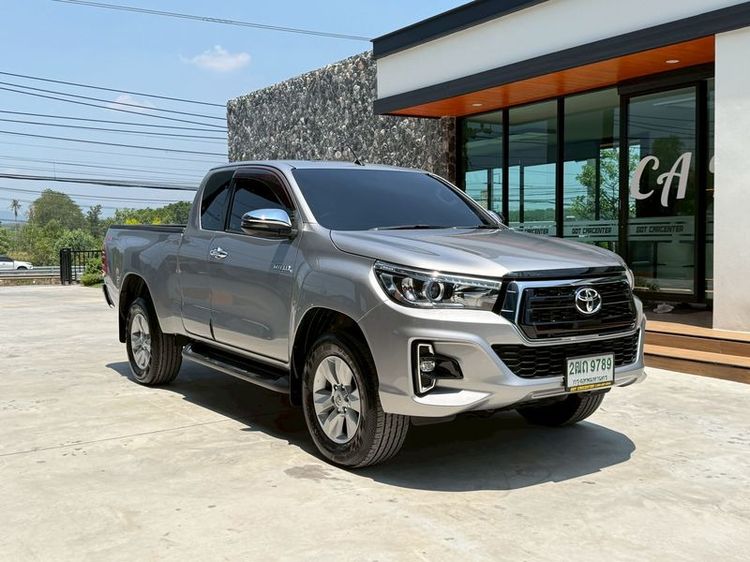 Toyota Hilux Revo 2018 2.4 Prerunner E Plus Pickup ดีเซล ไม่ติดแก๊ส เกียร์อัตโนมัติ บรอนซ์เงิน รูปที่ 3