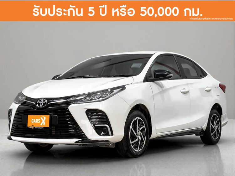 รถ Toyota Yaris ATIV 1.2 Sport สี ขาว