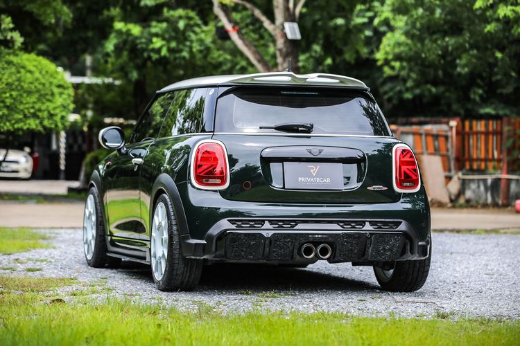 Mini JOHN COOPER WORK 2022 2.0 John Cooper Works Sedan เบนซิน ไม่ติดแก๊ส เกียร์อัตโนมัติ เขียว รูปที่ 2