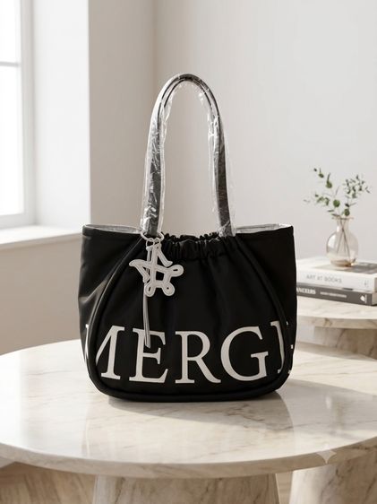 ￼แมสด่วน📍Merge A Day Bag  ของแท้100% ใหม่มือ1 รูปที่ 3