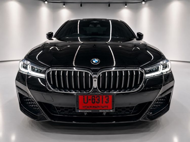 รถ BMW Series 5 530e สี ดำ