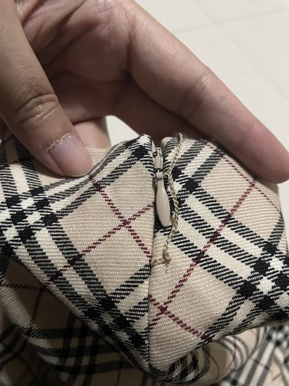 burberry กระโปรงมีตำหนินิด รูปที่ 9