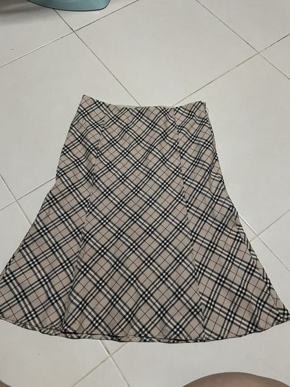 burberry กระโปรงมีตำหนินิด
