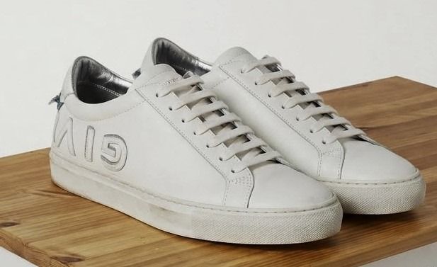 Givenchy City Sport Street Upside Down Logo Low Top Sneakers Off White