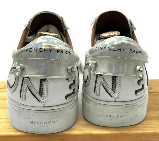 Givenchy City Sport Street Upside Down Logo Low Top Sneakers Off White รูปที่ 8