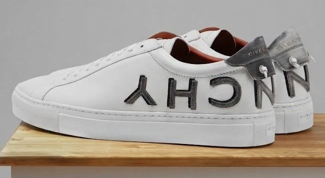 Givenchy City Sport Street Upside Down Logo Low Top Sneakers Off White รูปที่ 4
