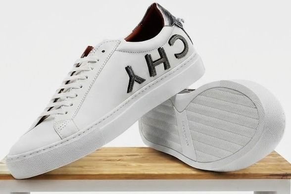 Givenchy City Sport Street Upside Down Logo Low Top Sneakers Off White รูปที่ 6