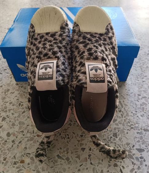 รองเท้า Adidas Superstar 360 Slip-On ลายเสือดาวขนปุย (มีหาง) ของแท้ 100% พร้อมกล่อง รูปที่ 2