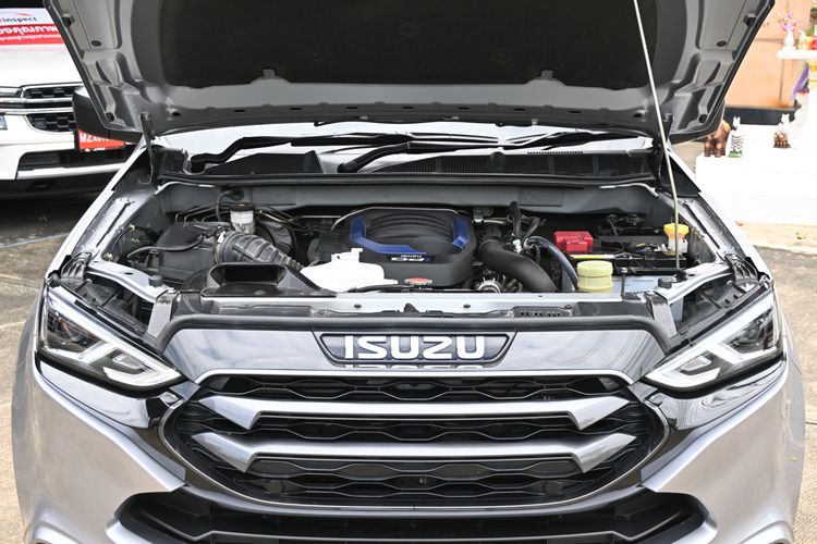 Isuzu MU-X 2024 1.9 Active 2WD Utility-car ดีเซล ไม่ติดแก๊ส เกียร์อัตโนมัติ บรอนซ์เงิน รูปที่ 3