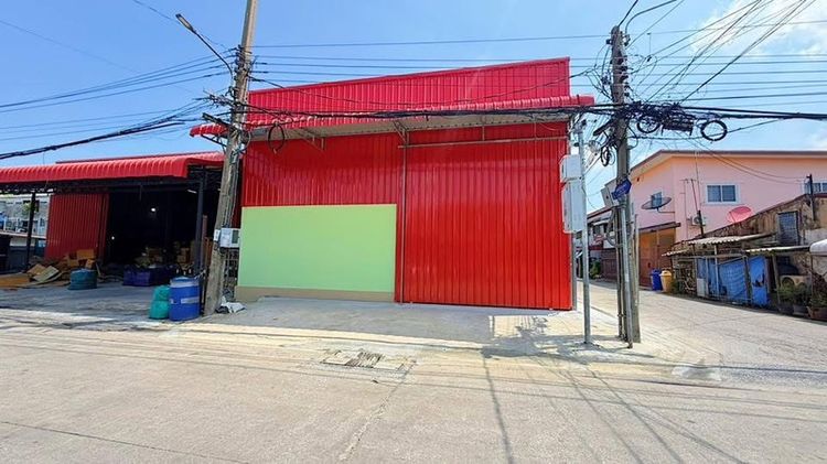ไม่ใช่ โกดังให้เช่าติดถนนสายไหมซอย6แยก4