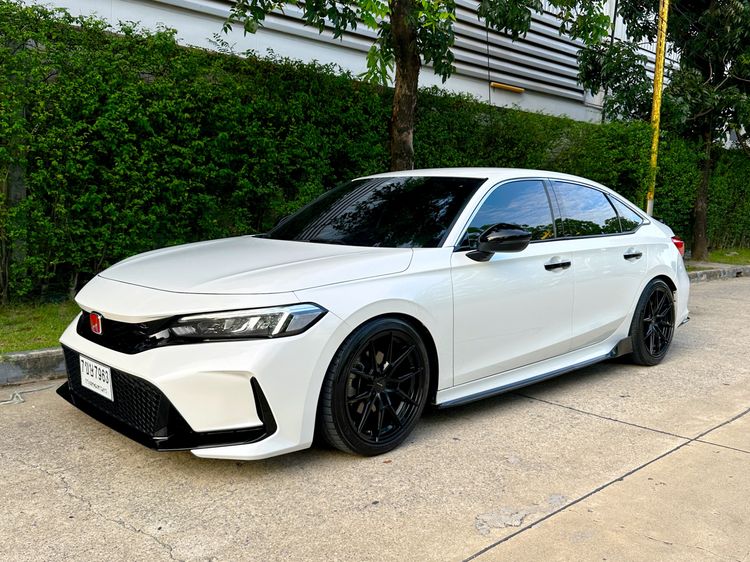 Honda Civic 2024 2.0 eHEV RS Sedan ไฮบริด ไม่ติดแก๊ส เกียร์อัตโนมัติ ขาว