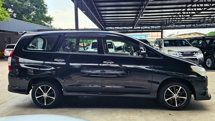 Toyota Innova 2013 2.0 V Utility-car เบนซิน ไม่ติดแก๊ส เกียร์อัตโนมัติ ดำ รูปที่ 4