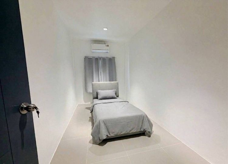ตกแต่งครบ Newly Renovated Townhouse / Home Office, Sukhumvit 101/1, fully furnished  — Only 30,000 THB/month รีโนเวทใหม่ เฟอร์ใหม่ทั้งหลัง!ทาวน์เฮ้าส์สุขุมวิท 101/ รูปที่ 4
