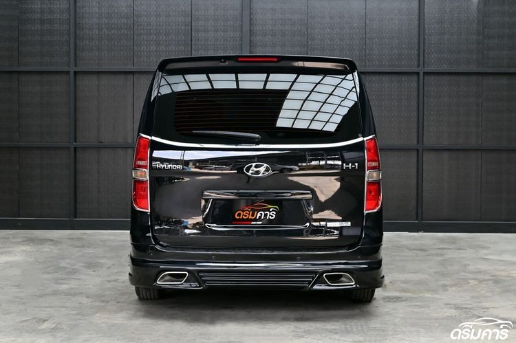 Hyundai H-1  2012 2.5 Maesto Deluxe Van ดีเซล ไม่ติดแก๊ส เกียร์อัตโนมัติ ดำ รูปที่ 4