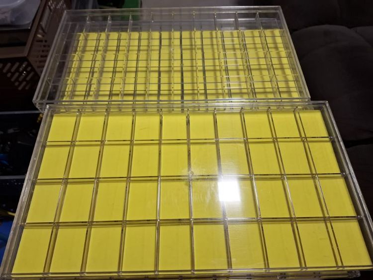 กล่องพลาสติกใส่พระ 40 ช่อง