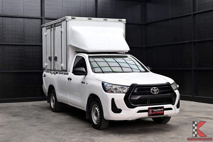รถ Toyota Hilux Revo 2.4 Entry สี ขาว