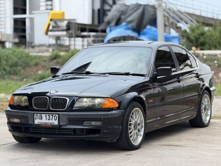BMW Series 3 2001 323i Sedan เบนซิน เกียร์อัตโนมัติ ดำ