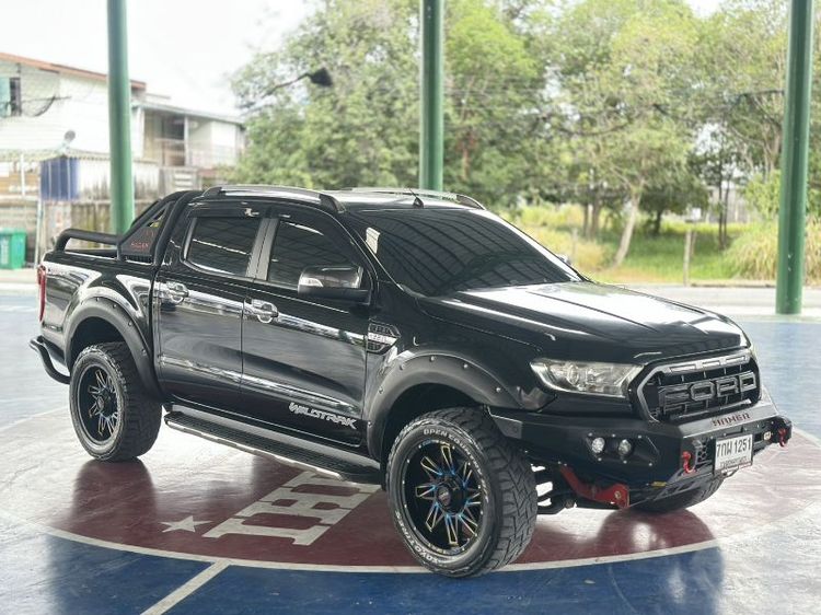 รถ Ford Ranger 2.2 Wildtrak สี ดำ