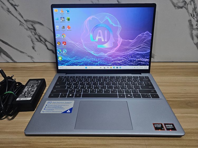 วินโดว์ 8 กิกะไบต์ อื่นๆ ใช่ Dell Inspiron Ai Ryzen7 8840U+ Radeon780M+14" FHD +Ram8 ddr5+SSD512 เครื่องดี ประกันศูนย์