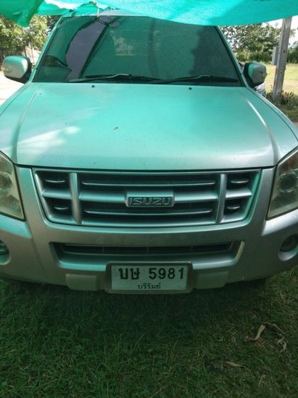 รถ Isuzu D-MAX 2.5 Hi-Lander Platinum สี บรอนซ์เงิน