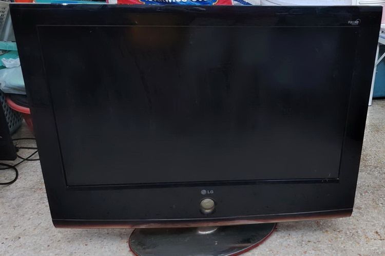 ขาย TV led 32นิ้ว 3 เครื่องเครื่องละ 980 บาท มีLG 2 SAMSUNG 1 ไม่มีรีโมท