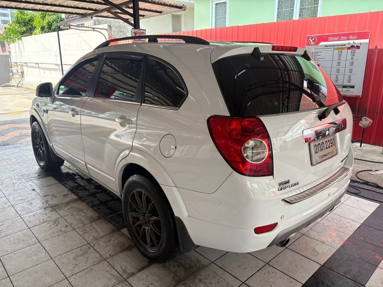 Chevrolet Captiva 2011 2.0 LT 4WD Sedan ดีเซล ไม่ติดแก๊ส เกียร์อัตโนมัติ ขาว รูปที่ 4