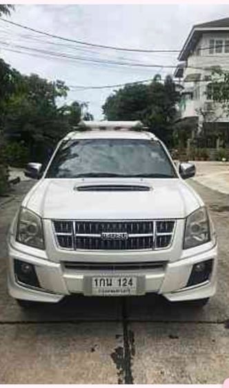 รถ Isuzu MU-7 3.0 Choiz สี ขาว