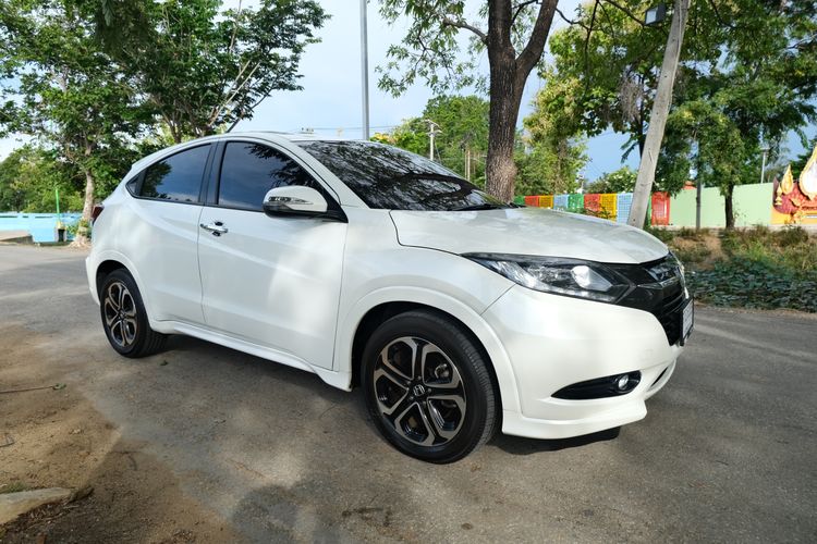 Honda HR-V 2018 1.8 E Limited Sedan เบนซิน ไม่ติดแก๊ส เกียร์อัตโนมัติ ขาว